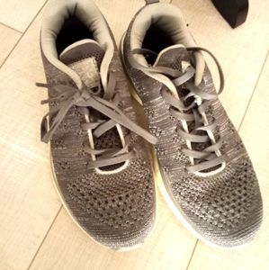 APL Sneakers